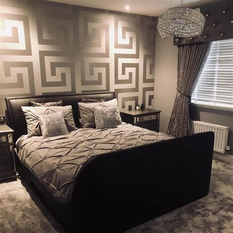 versace head wallpaper|versace wallpaper bedroom ideas.